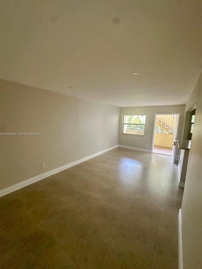 Building Photo - 5839 SW 74th Terrace