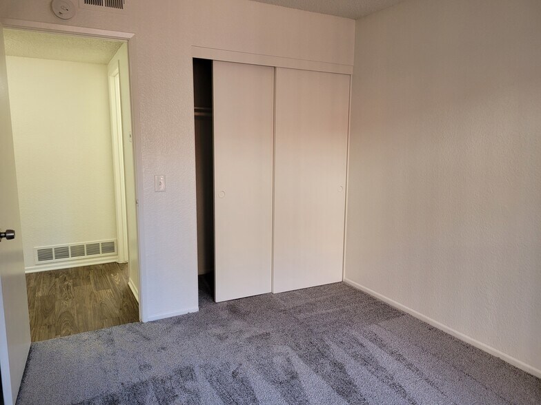 Building Photo - 7385 Lariat Pl