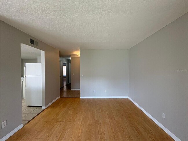 Building Photo - 9933 Sweepstakes Ln