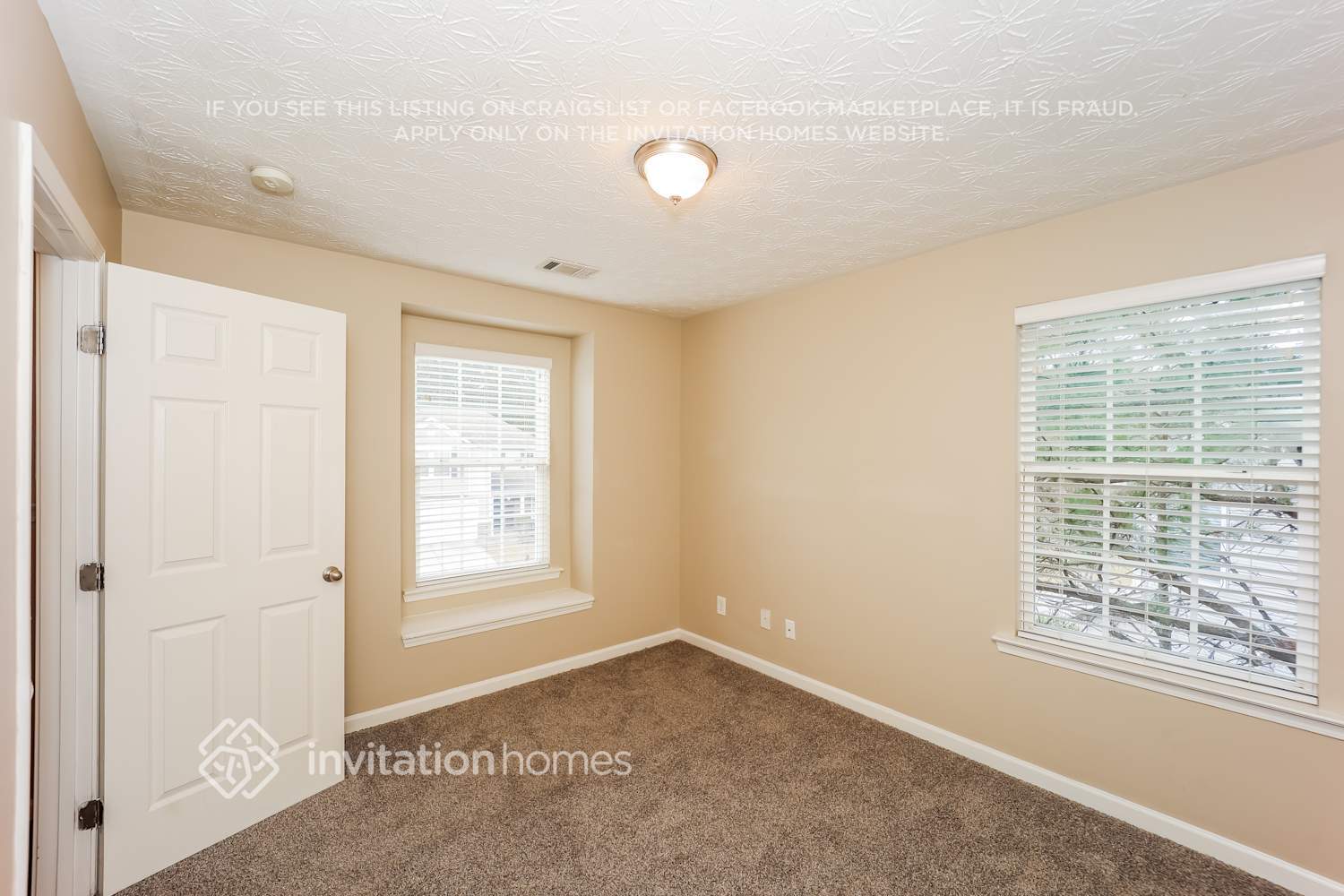 Building Photo - 3280 Sable Trl