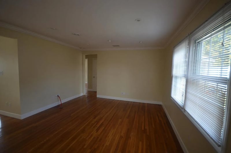 Building Photo - 6409 W 86th Pl