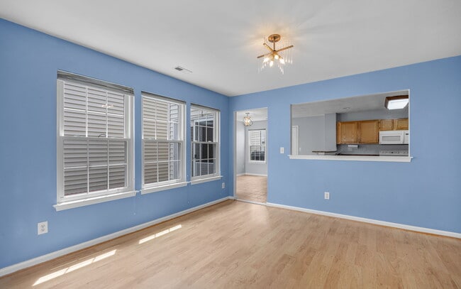 Building Photo - 1553 Wynd Crest Way