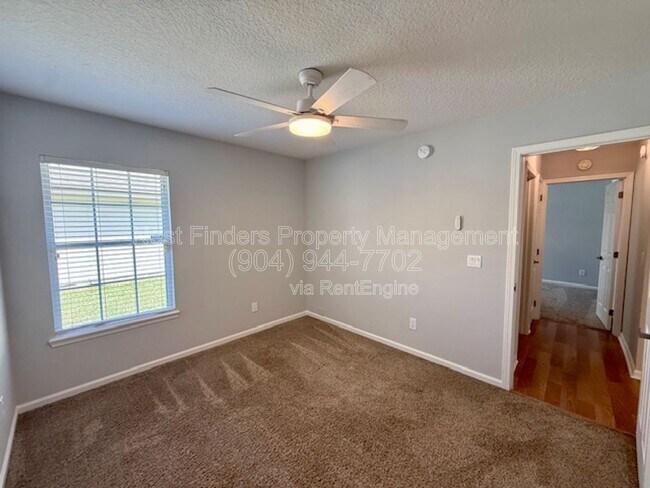 Building Photo - 4509 Deep River Way E