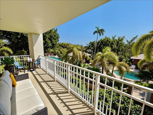 Building Photo - 1000 Quayside Terrace