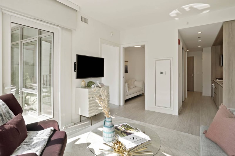 Building Photo - 364 N Union Ave