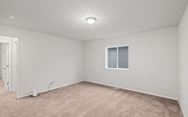 Building Photo - Like-New Amazing 4 bedroom property in Sultan, WA