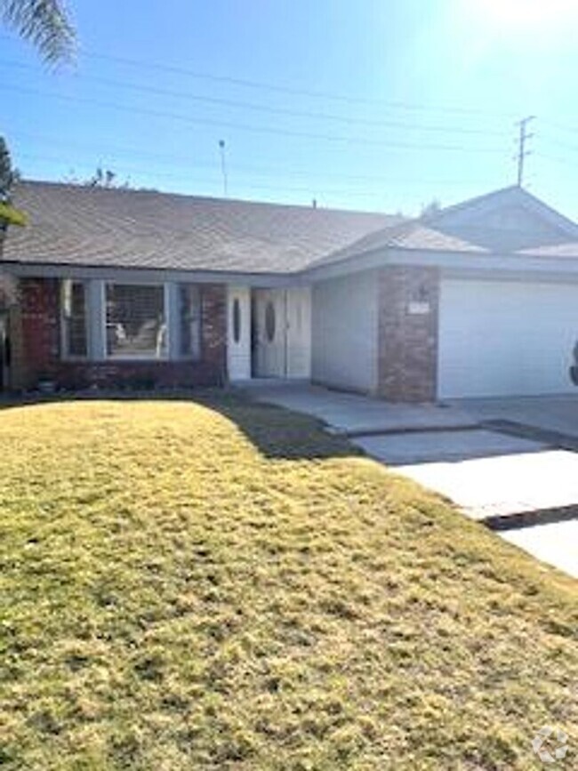 Building Photo - 3 Bed, 2 bath home in Anaheim