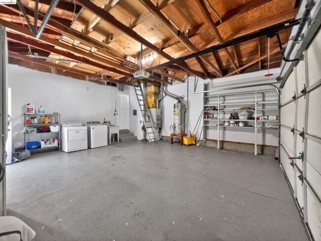 Building Photo - 2928 Rio Grande Dr