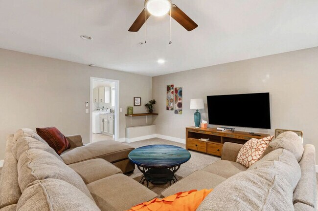 Building Photo - 627 Elmersville Rd