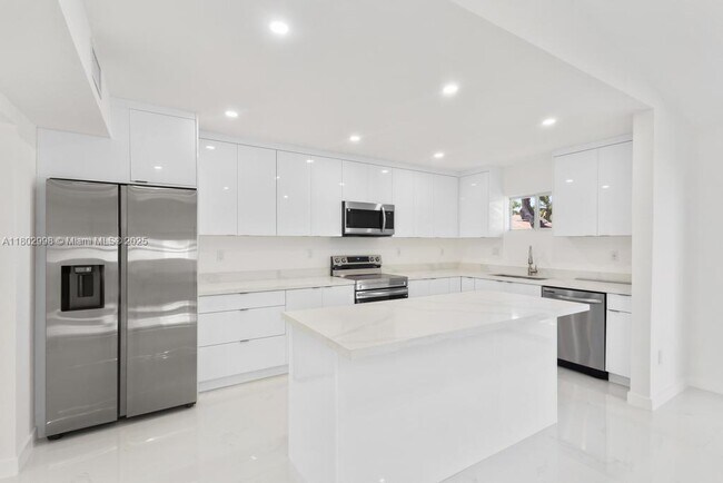 Building Photo - 4001 NW 187th Terrace