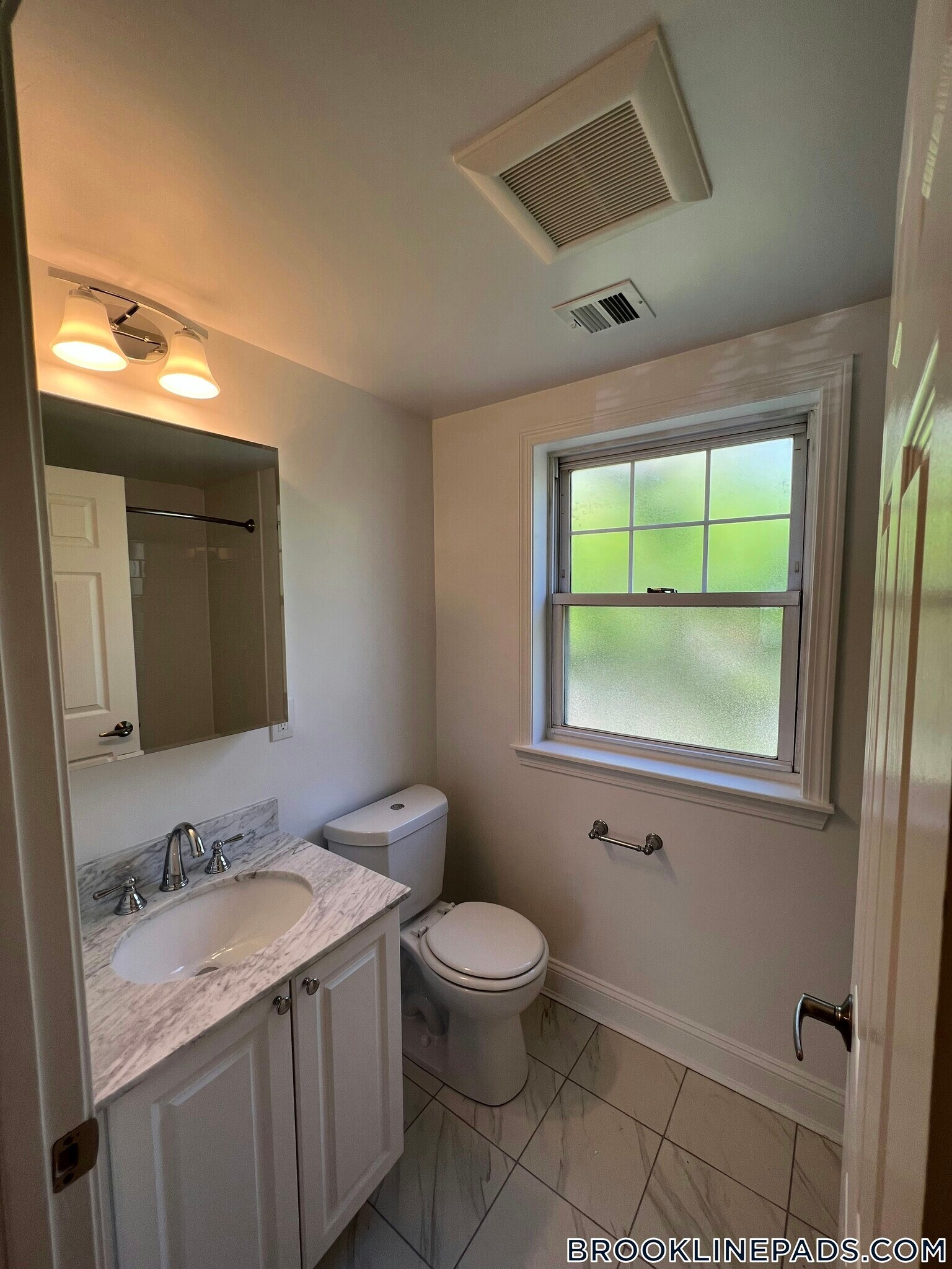 Building Photo - 103 Independence Dr