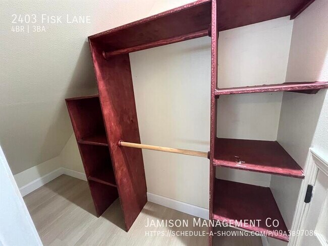 Building Photo - 2403 Fisk Ln