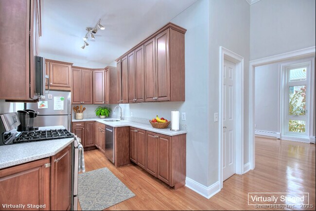 Building Photo - 300 Soundview Ave