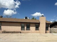 Building Photo - 3547 E Glen Dr