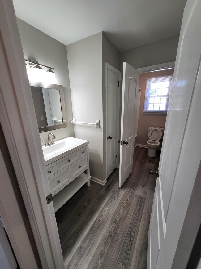 Building Photo - 4028 Plantation Dr