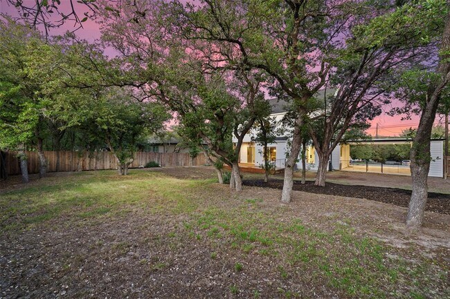 Building Photo - 22218 Briarcliff Dr