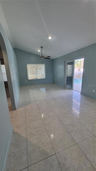 Building Photo - 614 Caribou Ct