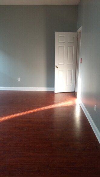 Building Photo - 37 Quincy St