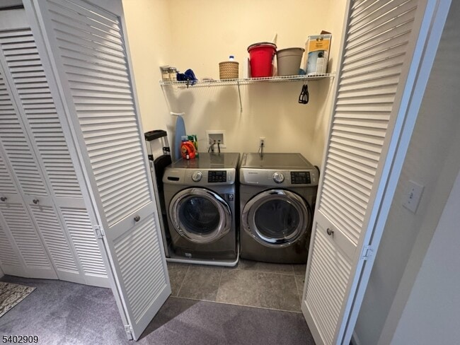 Building Photo - 169 Tarrington Rd