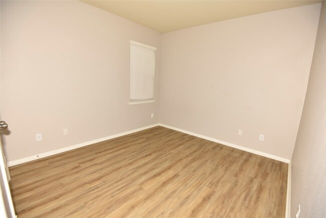 Building Photo - 4519 Fenway Park Way