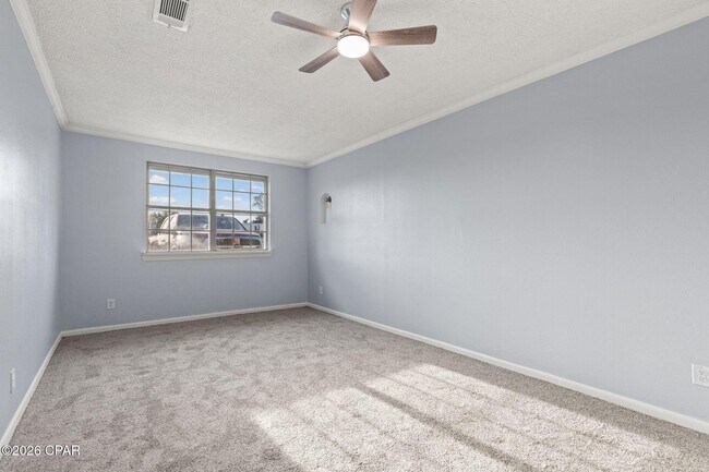 Building Photo - 106 Moody Dr