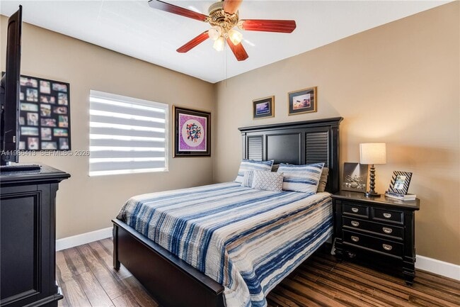 Building Photo - 2126 NE 38th Rd