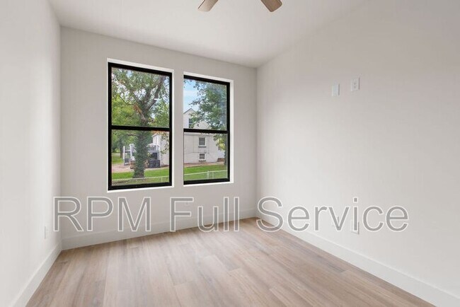 Building Photo - 4021 Clarksville Pike