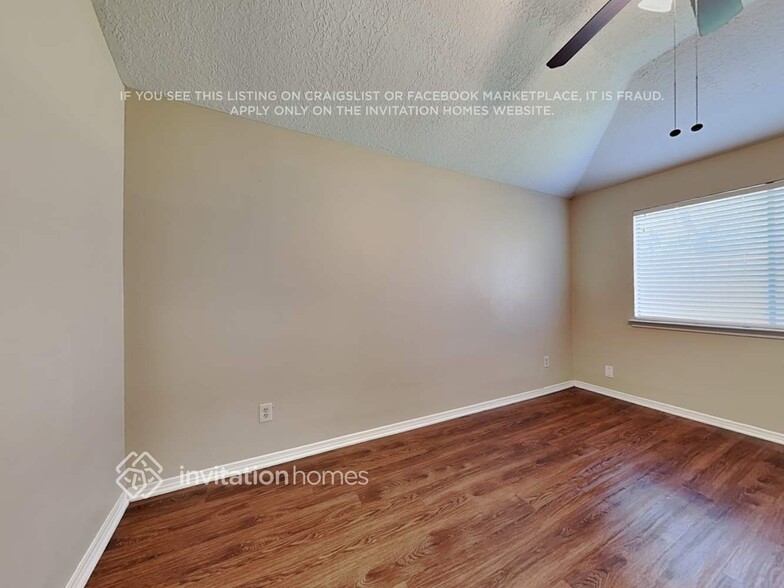 Building Photo - 11163 Wheatridge Dr