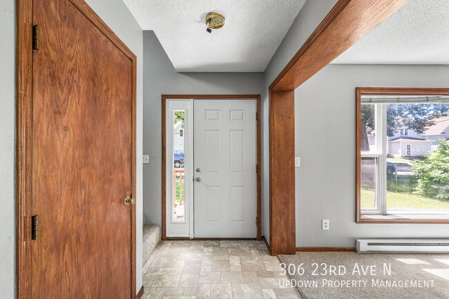 Building Photo - 306 N 23rd Ave