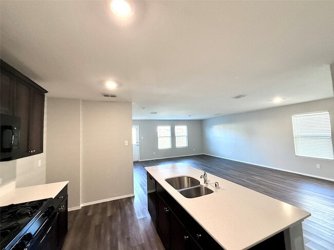 Building Photo - 1524 Avery Pointe Dr