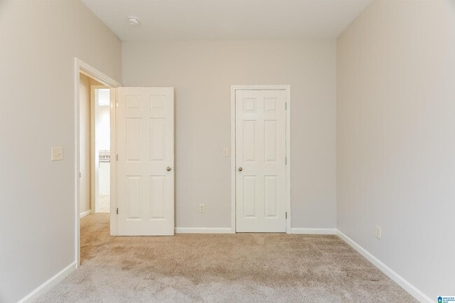 Building Photo - 1056 Washington Dr