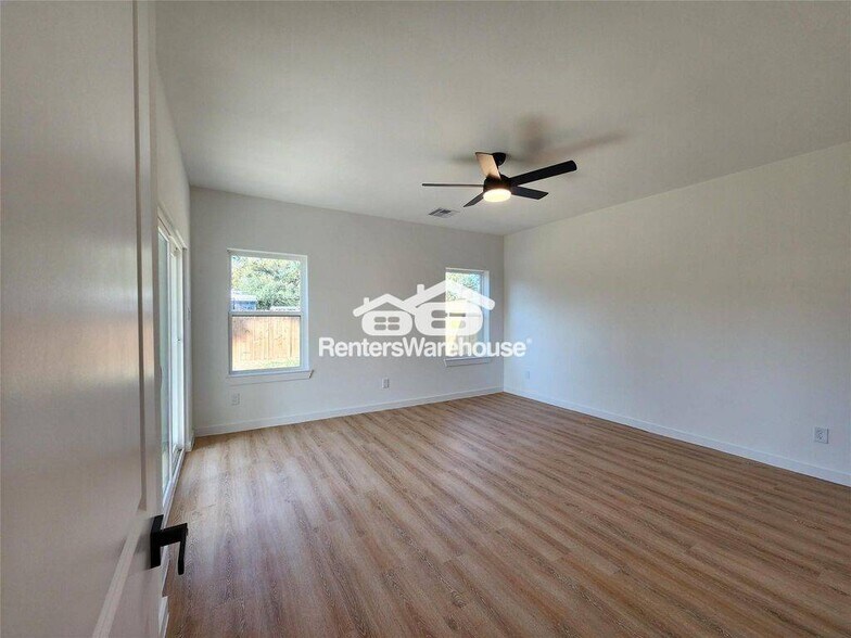 Building Photo - 7817 Beckley St