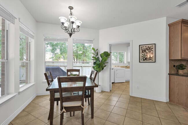 Building Photo - 4770 Jackson Square Dr