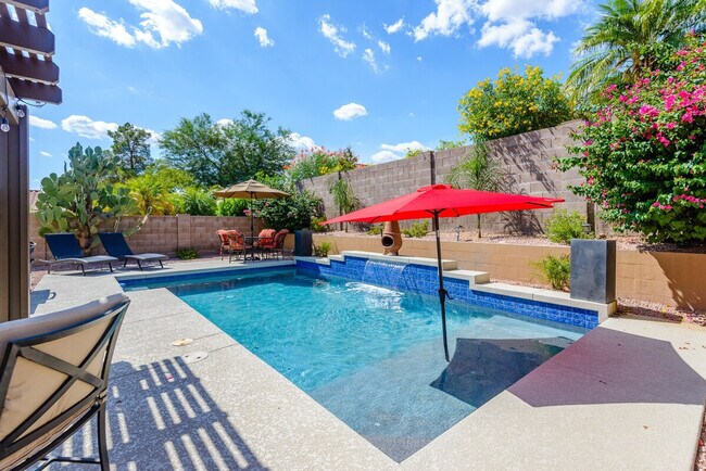 Building Photo - 7254 E Camino Del Monte