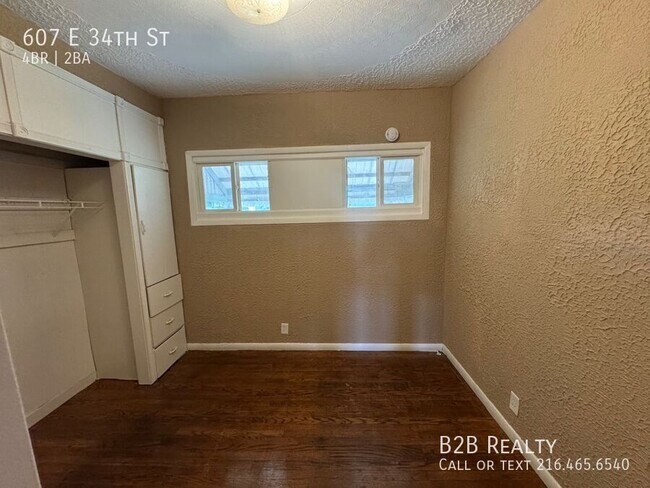 Building Photo - 607 E 34th St