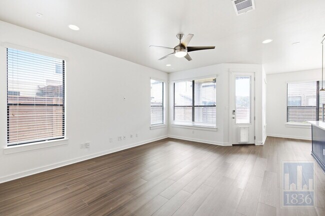 Building Photo - 3109 Corbin Ln