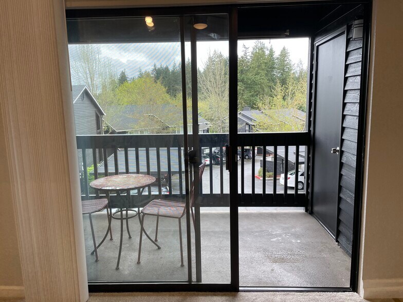 Covered Private Patio - 9540 SW 146th Ter