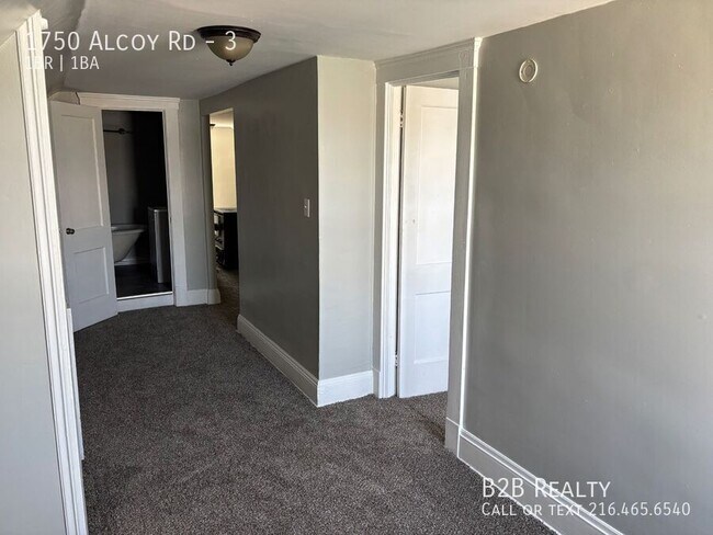 Building Photo - 1750 Alcoy Rd