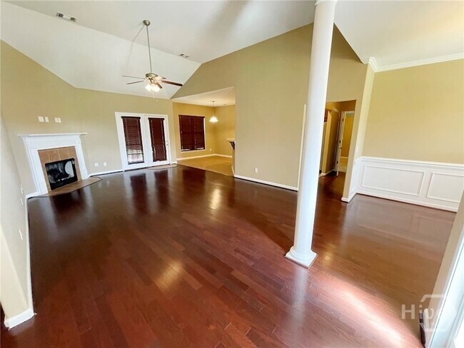 Building Photo - 216 Carlisle Way