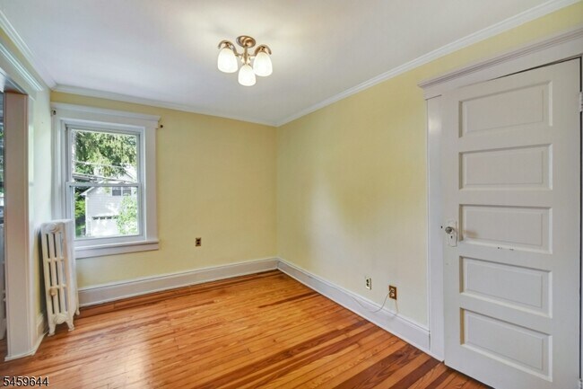 Building Photo - 509 Farview St