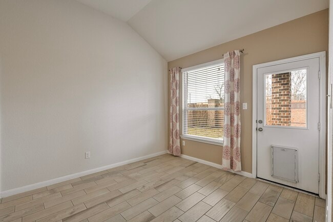 Building Photo - 6723 Barrington Crk Trce