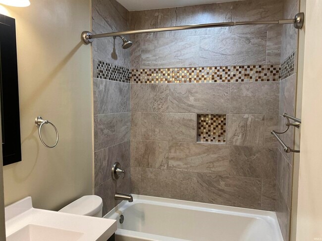 Building Photo - 1421 Nevada Ave