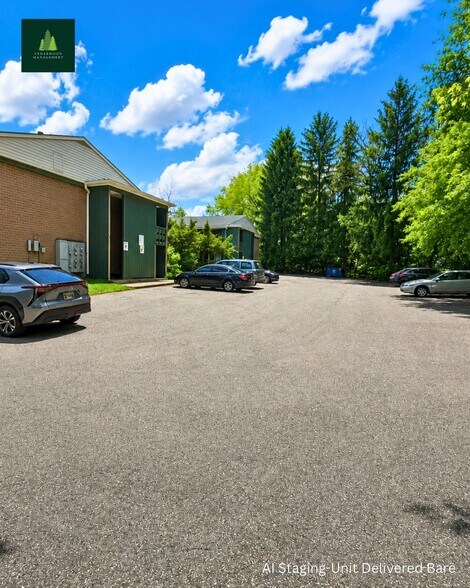 Building Photo - 967 1/2 Brittain Rd