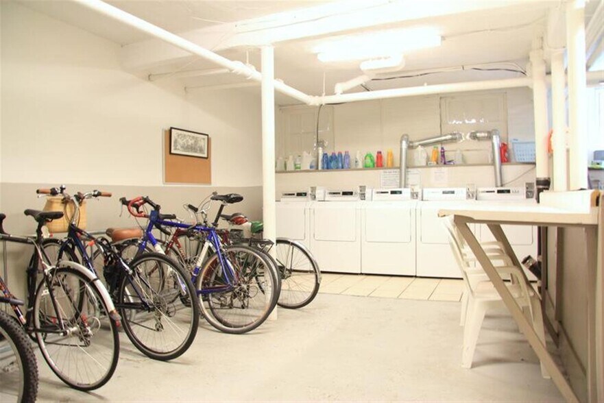 Building Photo - 361 Harvard St