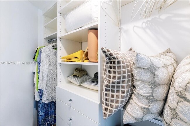 Building Photo - 18101 Collins Ave