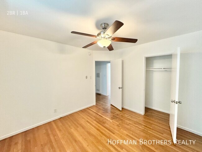 Building Photo - 429 S Sherbourne Dr