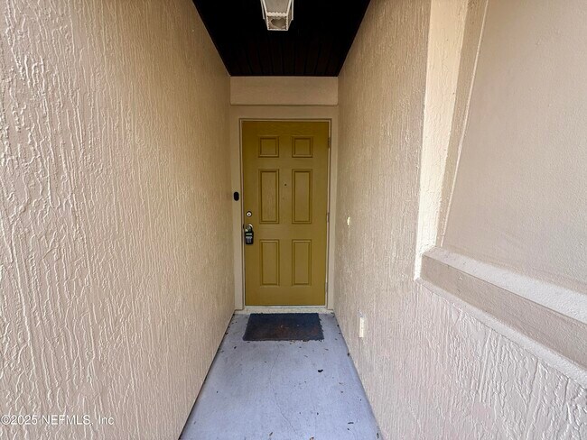 Building Photo - 7764 Playschool Ln