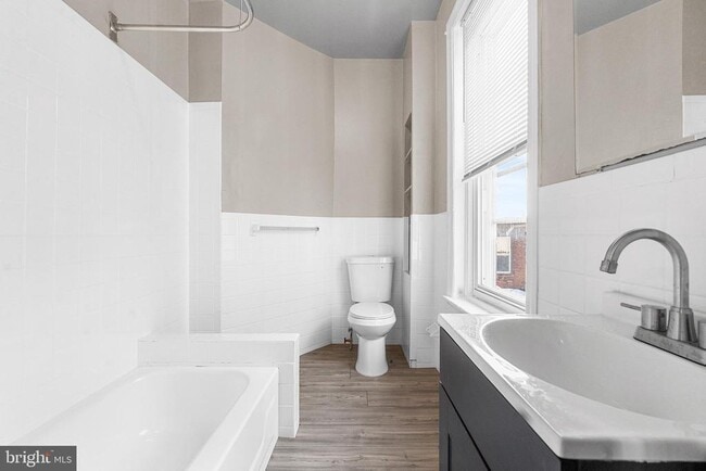 Building Photo - 5510 Walnut St