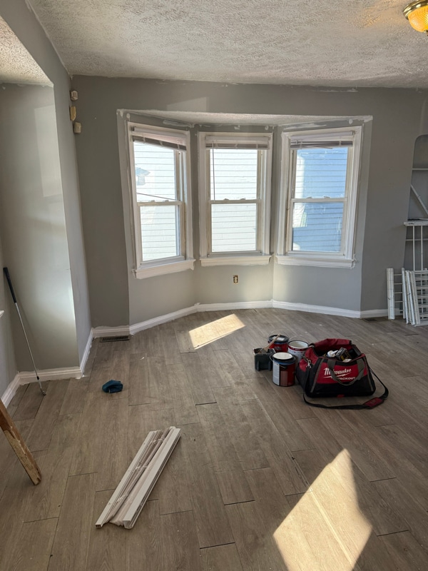 Building Photo - 3549 E 104th St