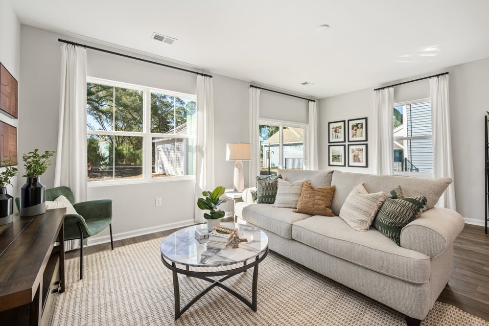 Building Photo - 7 Whispering Oaks Cir